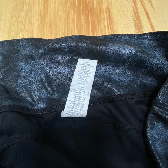 ZYIA Active Radical Light n Tight Leggings Hi-Rise Women's‎ Size M Pink Purple - Picture 8 of 9